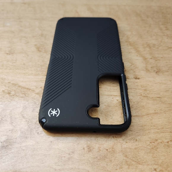 Speck Presidio2 Grip Series Case for Samsung Galaxy S22 - Black - Picture 5 of 7